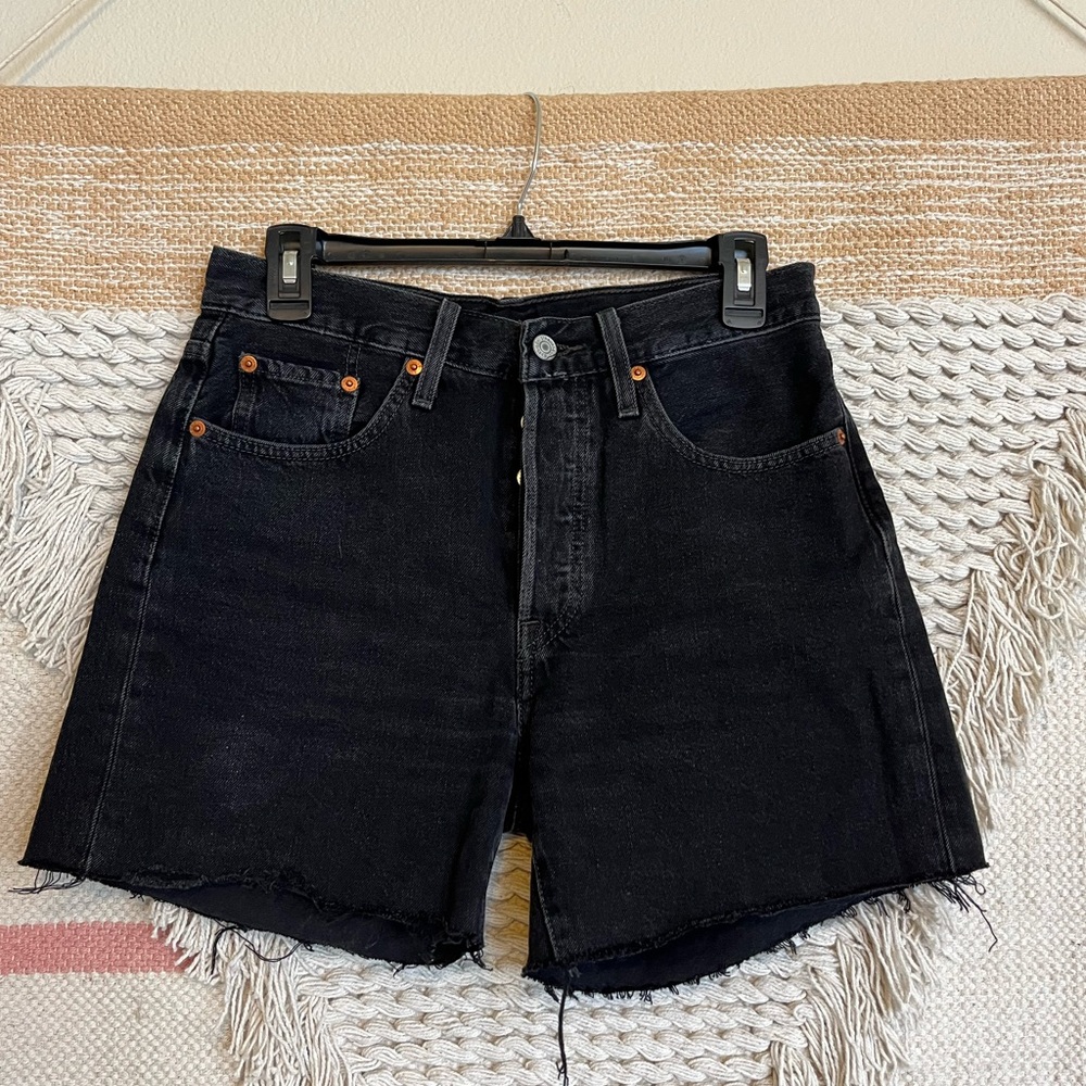 Levi’s 501 cutoff shorts